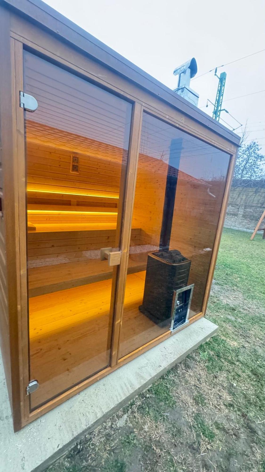 Balaton Apartman Balatonmariafurdo Bagian luar foto